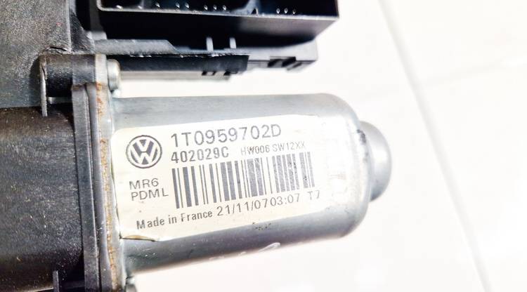 1T0959702D Skoda Octavia 2007 Window Motor - FRONT RIGHT - Thumbnail 3