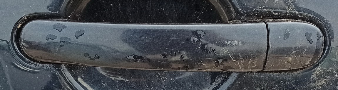 MELYNA Audi A2 2001 Durvju ārējā roktura - AIZMUGURE PA KREISI