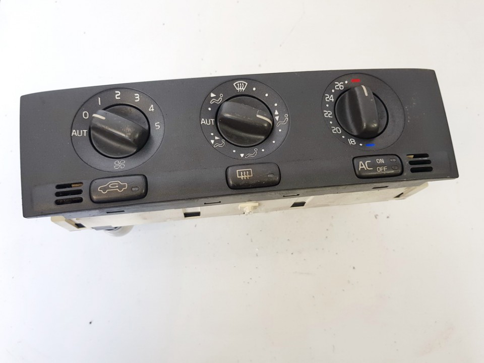 31455683 863583 Volvo V40 1999 Climate Control Panel (heater control switches ...