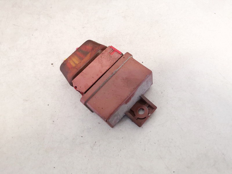 240109 used Fuel Pump Relay Citroen Xsara 1999 1.9L EIS01563965