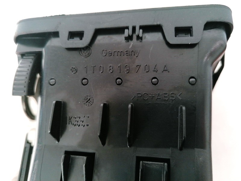 1T0819704A Volkswagen Touran 2004 Dash Vent (Air Vent Grille) - Thumbnail 3