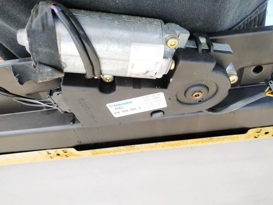 4a0959591c used Sunroof Motor Audi A6 1995 2.5L 14EUR EIS01383970 Used Auto Parts Shop