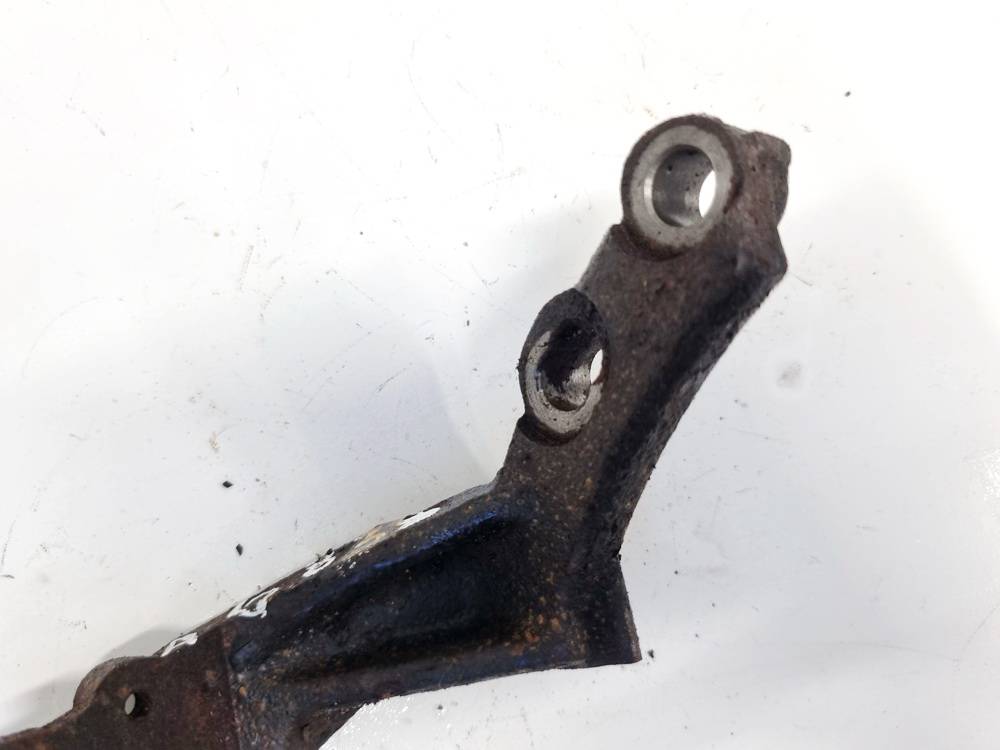 Toyota Avensis 2011 Variklio kronsteinas ir Greiciu dezes kronsteinas - Thumbnail 3