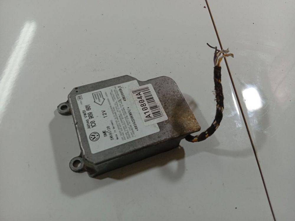 1C0909601 Volkswagen Bora 2002 SRS AIRBAG KOMPIUTERIS - ORO PAGALVIU VALDYMO BLOKAS