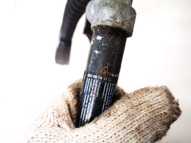 563067417C BMW 3-Series 2001 Seat belt holder (Seat belt Buckle) - FRONT RIGHT - Thumbnail 3