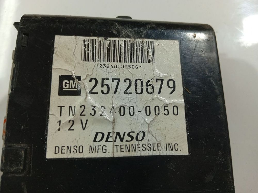 25720679 Cadillac SRX 2004 Komforta bloks - Thumbnail 4