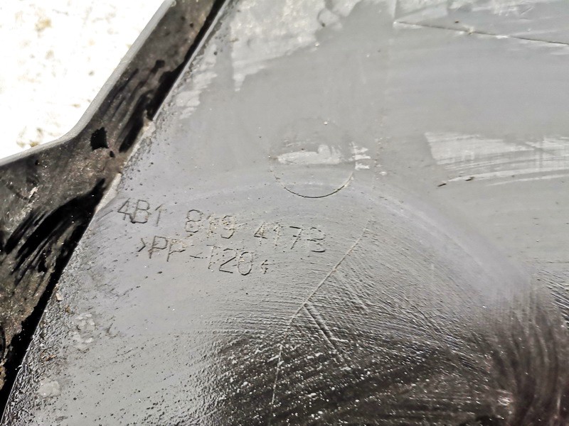 4B1819417B Audi A6 1999 Wiper Muolding - FRONT - Thumbnail 3