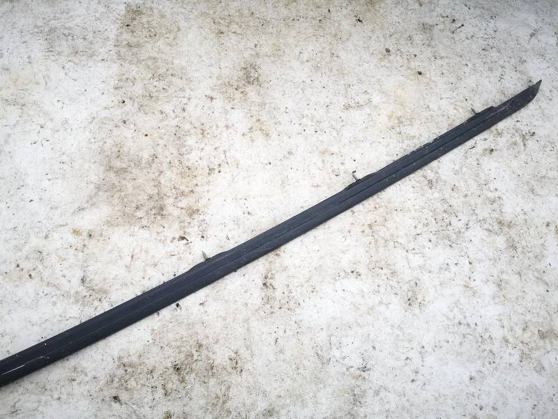 Opel Astra 2006 Roof rail - right side