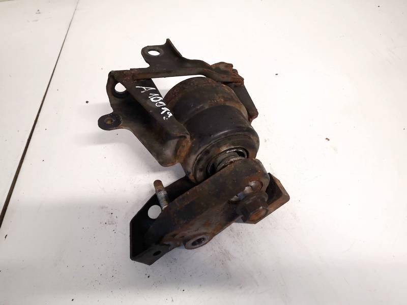 Toyota Corolla Verso 2006 Engine Mounting and Transmission Mount (Engine support)
