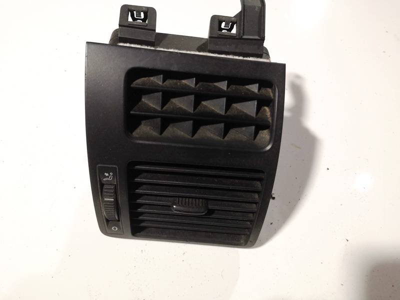 1T0819704A Volkswagen Touran 2003 Dash Vent (Air Vent Grille)
