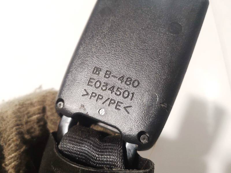 E034501 Toyota Yaris 2006 Zaczep pasa bezpieczeństwa - TYLNE ŚRODEK - Thumbnail 3