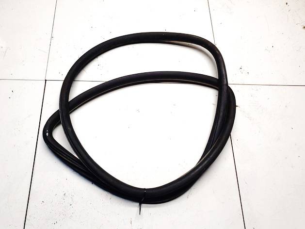 Volkswagen Passat 2005 Uszczelka drzwi - TYLNE PRAWE