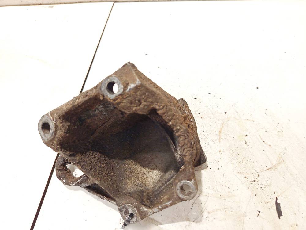 Audi A6 1996 Variklio kronsteinas ir Greiciu dezes kronsteinas - Thumbnail 3