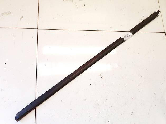 Peugeot 206 2004 Glass Trim Molding-weatherstripping - FRONT LEFT
