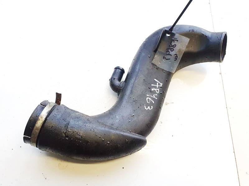 n  55560229 329788454 TURBO INTERCOOLER PIPE HOSE Opel Zafira