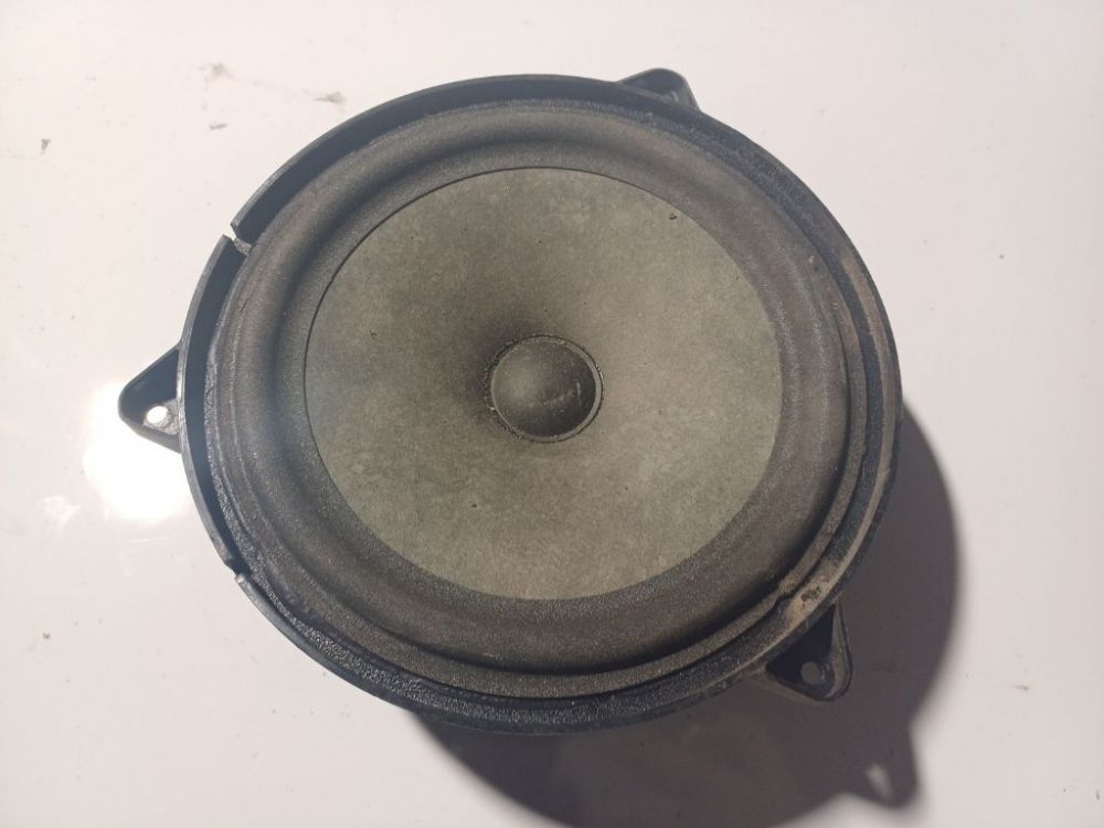 4B0035411 Audi A6 2001 Speaker (audio)