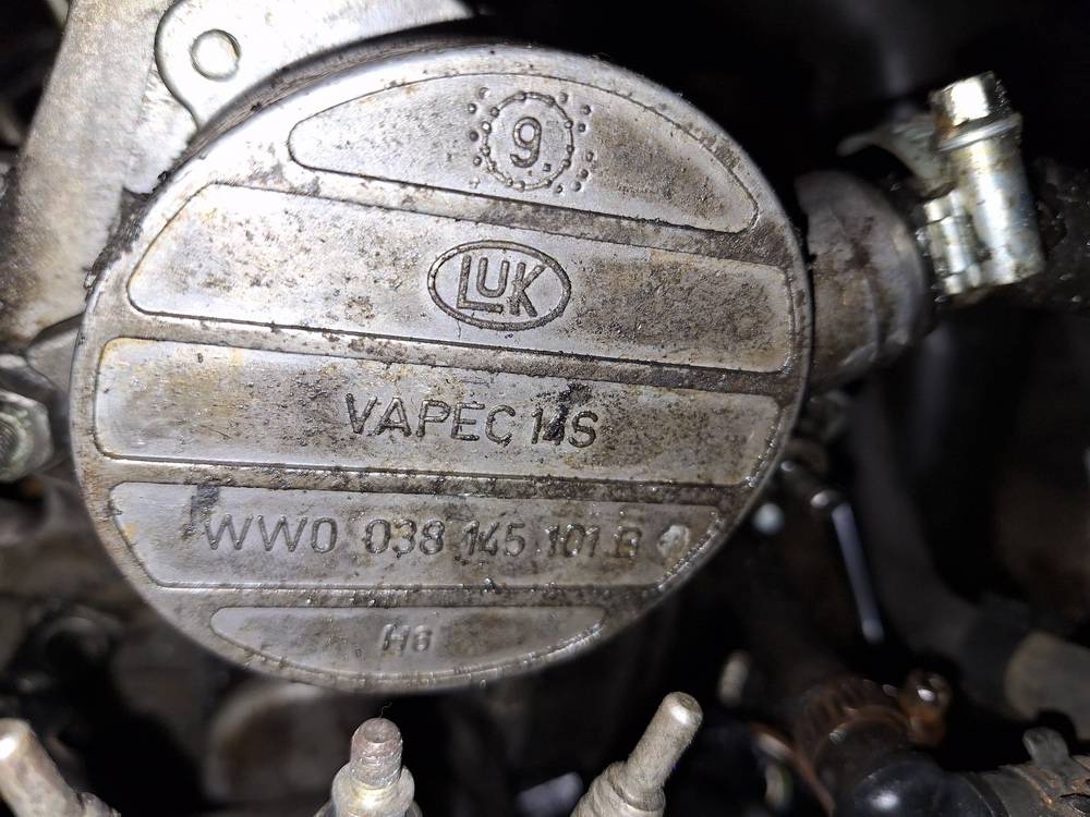 038145101B Volkswagen Golf 2001 Bremžu vakuuma sūknis - Thumbnail 3