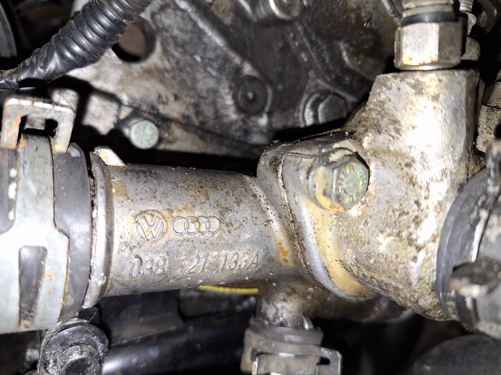 038121133A Volkswagen Golf 2001 Heater thermal valve(valve heater, Coolant Heater) - Thumbnail 3