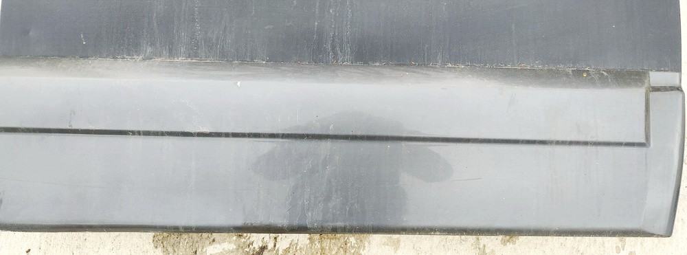 Kia Sorento 2005 Durvju ārējais molding - PRIEKŠA PA LABI