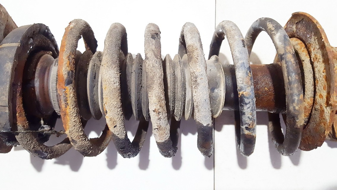 Volvo 850 1995 Sprężyna przedniego amortyzatora - Thumbnail 2