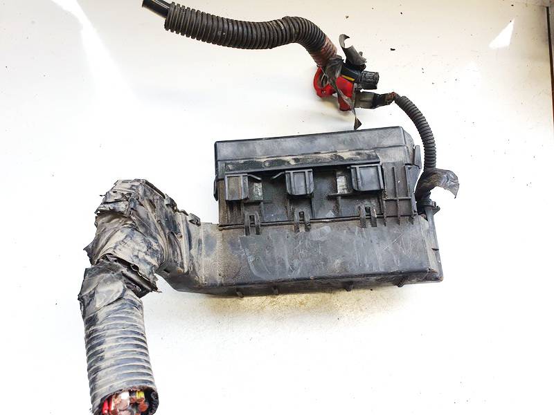 24382AV715 Nissan Primera 2002 Fuse box