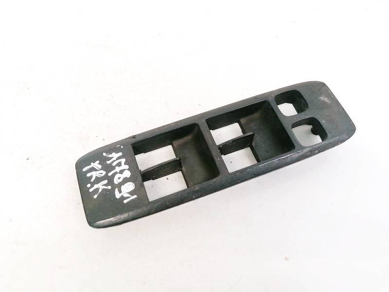 80960BA100 Nissan Primera 2004 Stiklo valdymo mygtuku apdaila