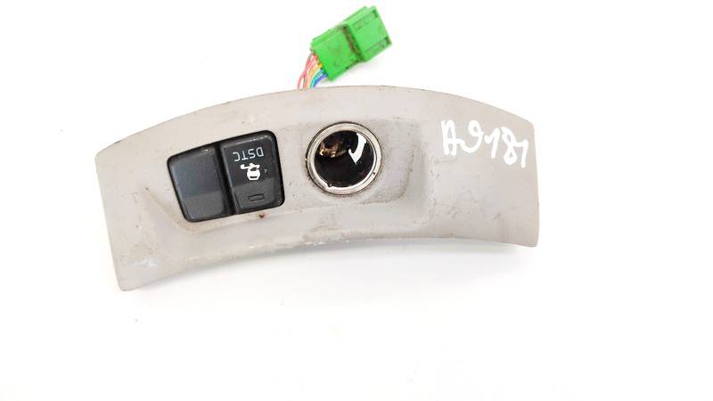 8691530 Volvo V50 2004 Traction control switch button (ASR Switch Anti-slip regulation)