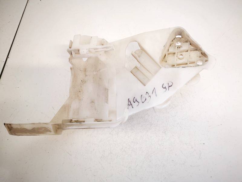 3C4839767B Volkswagen Passat 2006 Citi turētāji