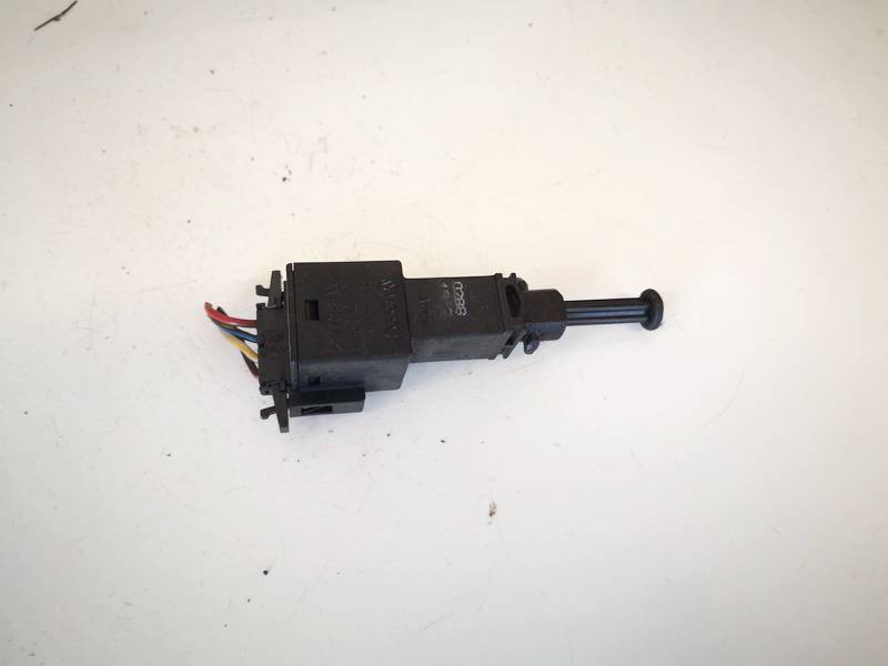 1J0945511A Volkswagen Golf 1998 Brake Light Switch (sensor) - Switch (Pedal Contact) - Thumbnail 2