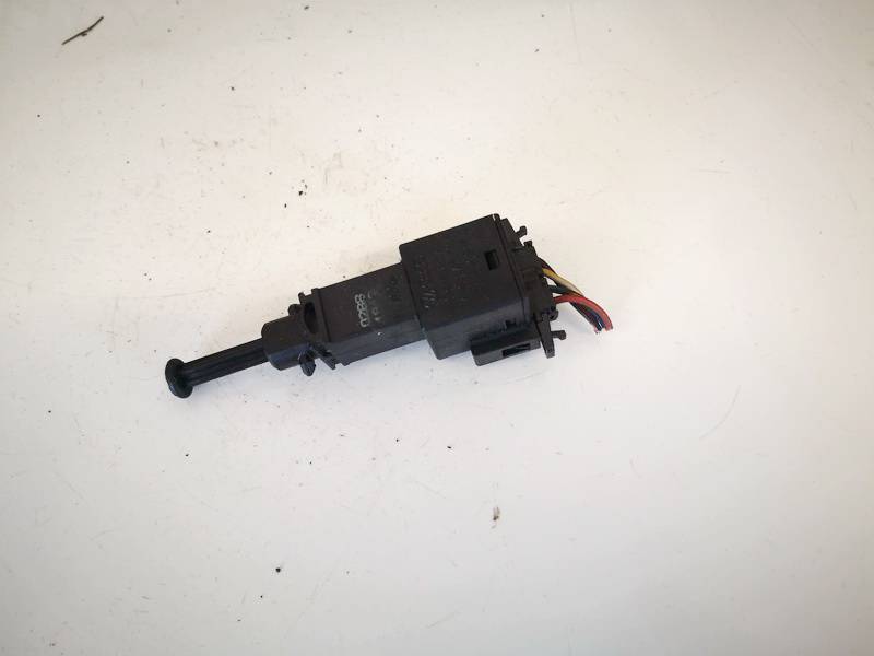 1J0945511A Volkswagen Golf 1998 Brake Light Switch (sensor) - Switch (Pedal Contact) - Thumbnail 3