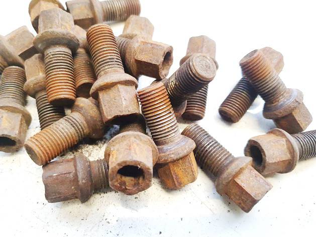 Mazda 3 2010 Zestaw śrub kół - Thumbnail 2