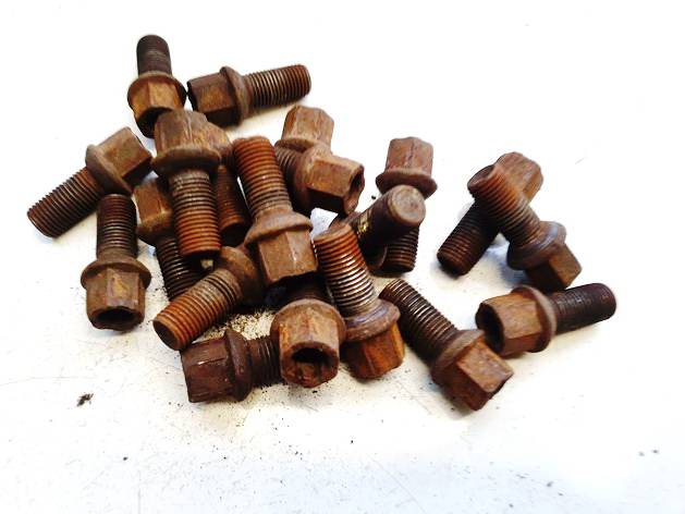 Mazda 3 2010 Radmuttern Kegelbund