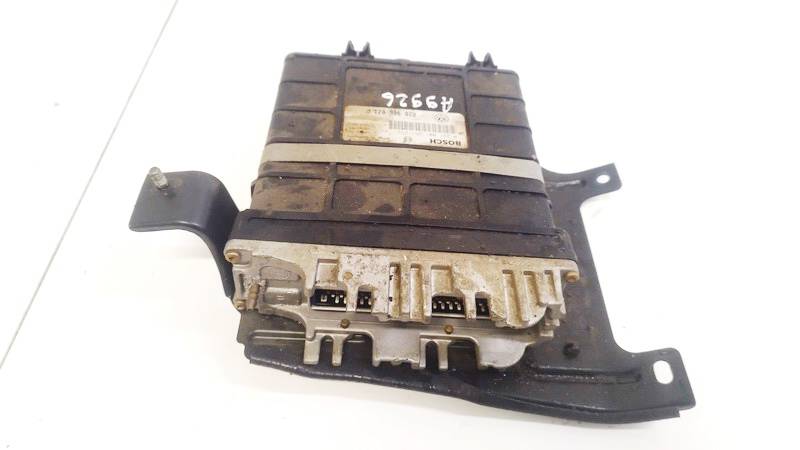 028906021P Ford Galaxy 1996 Komputer silnika