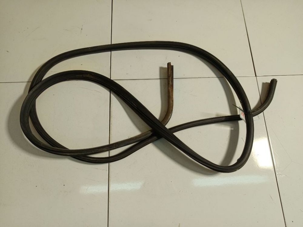 Iveco Daily 2007 GOMAS CONTORNO PUERTA - DELANTERO IZQUIERDO