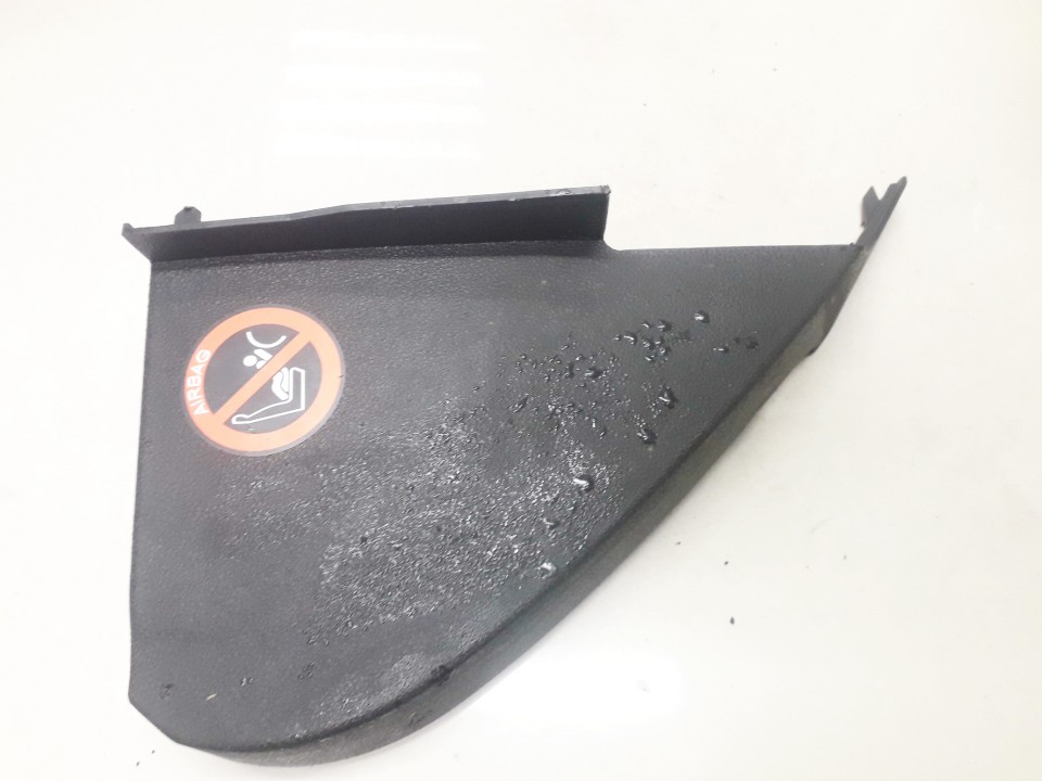 4M5XA04096 Ford Focus 2005 Wykończenie wnętrza (plastikowe elementy)