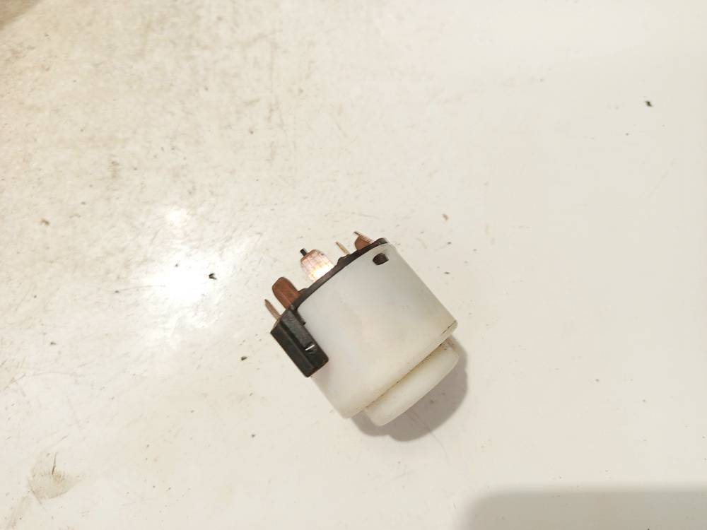 4B0905849 Volkswagen Passat 1993 Ignition Starter Switch - Thumbnail 2