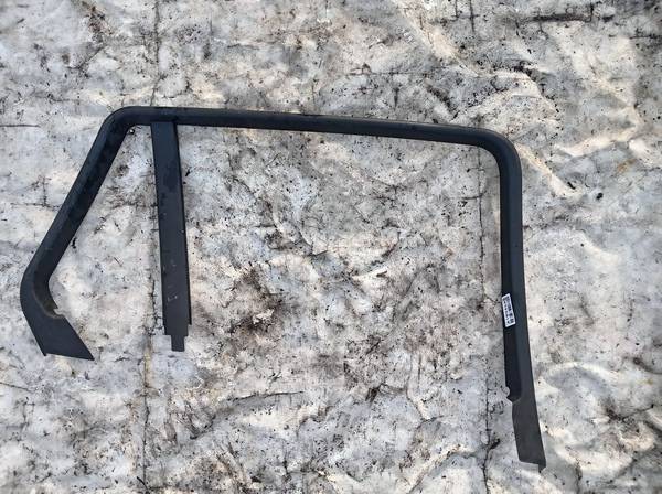 51347119945 BMW 3-Series 2005 Glass Trim Molding-weatherstripping - REAR LEFT