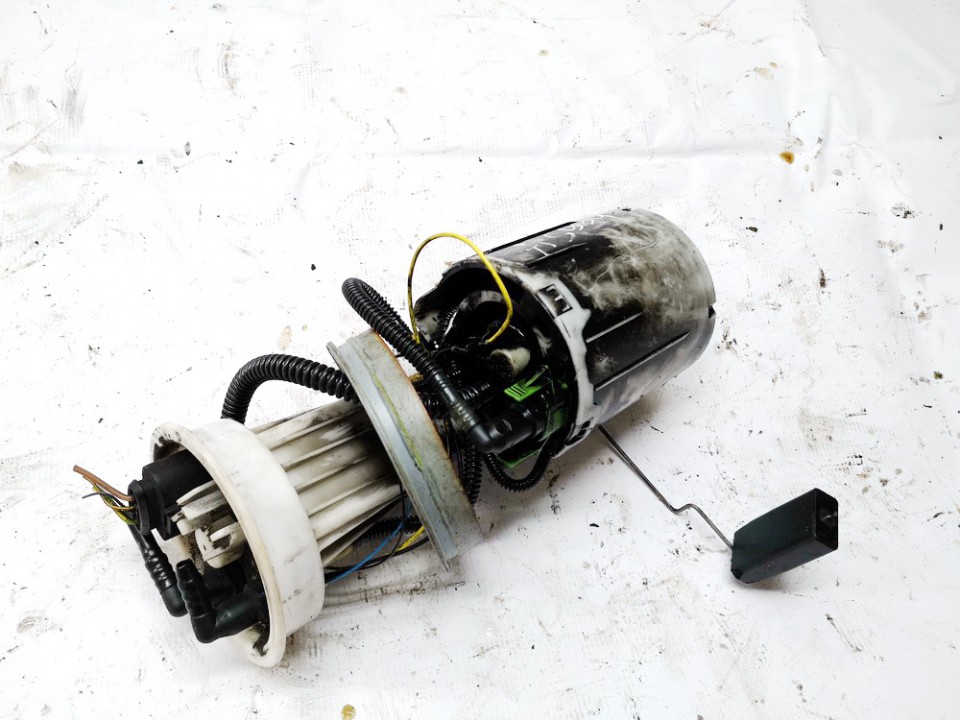 8e0919050d used Electric Fuel pump Audi A4 2005 2.0L 27EUR EIS00994045