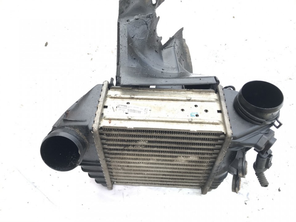 1J0145803F Volkswagen Golf 2001 Interkulera radiators