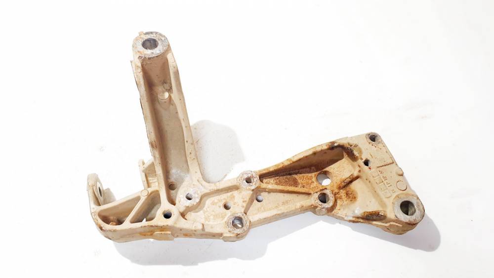 1K0199296F Skoda Octavia 2005 Alatukivarsi - EDESSÄ OIKEALLA