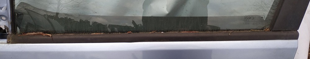 Ford C-MAX 2007 Durvju stikla sloksne - PRIEKŠA PA KREISI