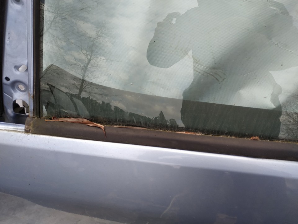 Ford C-MAX 2007 Уплотнитель пояса кузова - передний левый - Thumbnail 3