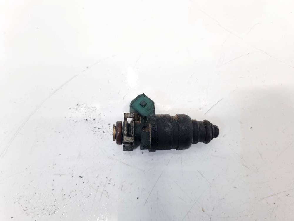 037906031AA Volkswagen Golf 1998 Fuel Injector