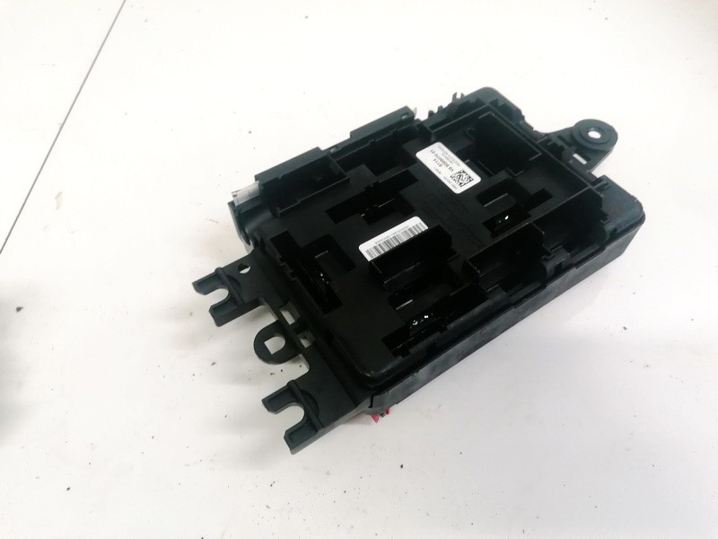938907001 BMW 3-Series 2012 Fuse box - Thumbnail 2