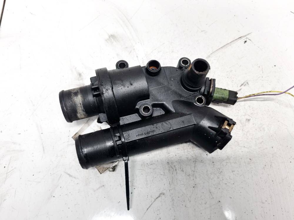 Citroen C-Crosser 2008 Carcasa del termostato