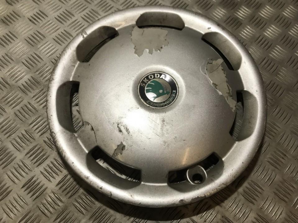 1U0601147C Skoda Octavia 1998 Hub Cap (Cover) 15