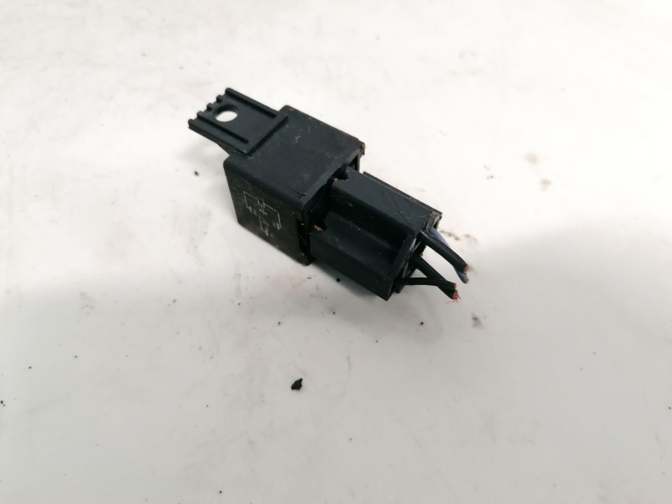 NVF42CZ30A Skoda Octavia 2002 Relejs - Thumbnail 3