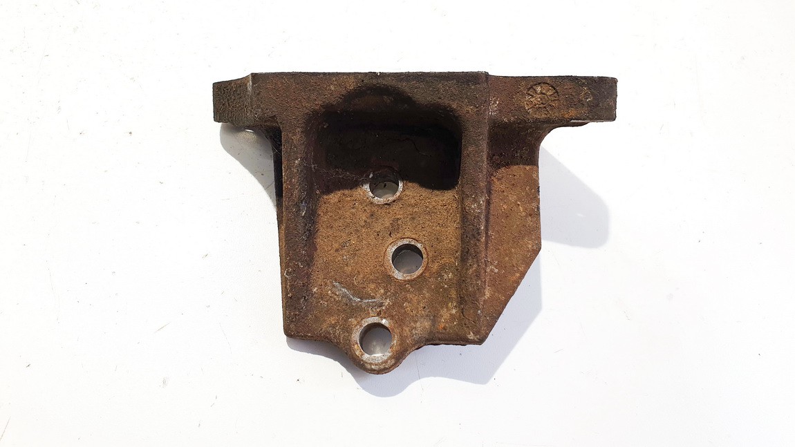 Mercedes-Benz CLS-CLASS 2007 Moottorin kiinnike