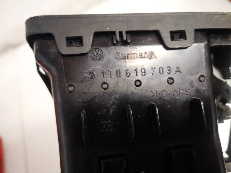 1T0819703A Volkswagen Touran 2004 Dash Vent (Air Vent Grille) - Thumbnail 3