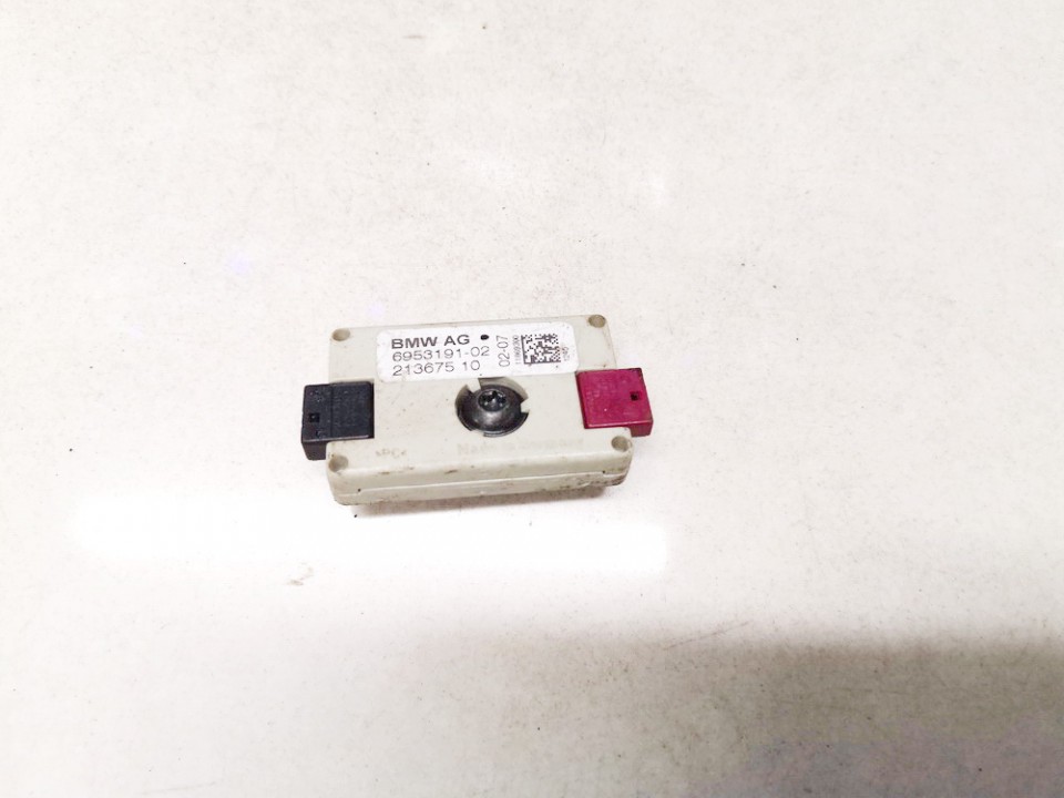695319102 BMW 5-Series 2005 Antenna Module Unit